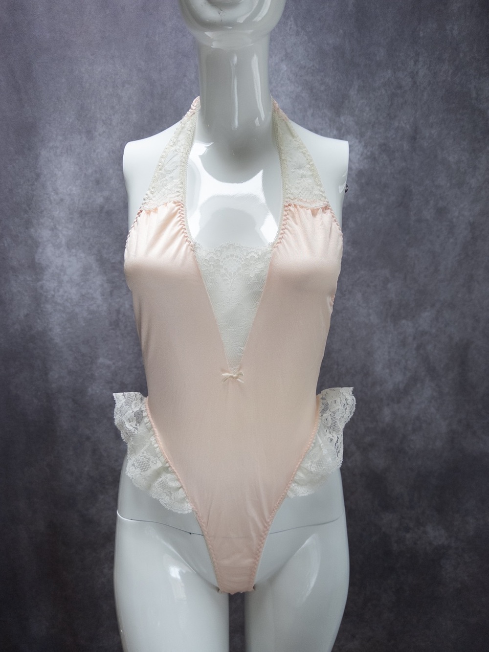 Vintage Petra Fashions Pink Lace‎ Halter Bodysuit Teddy Size M (Fits like S)